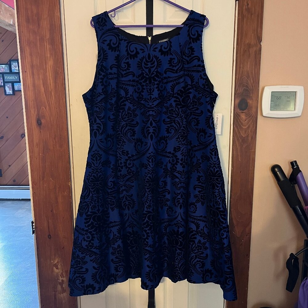 Roz & Ali Size 20 Blue & Black Patterned Dress